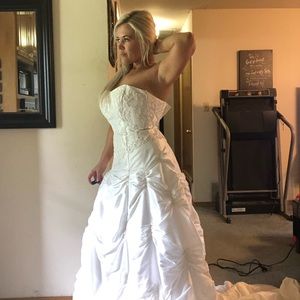David's bridal wedding dress